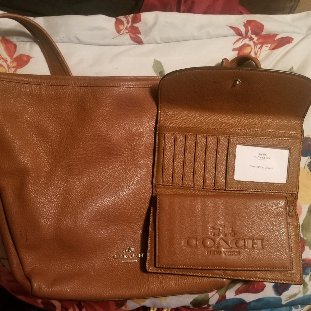 Coach  Purse & Wallet
